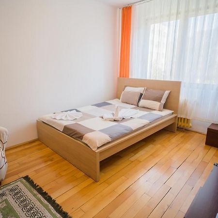 Rustic & Spacious 3Br Apartment Bucareste Exterior foto