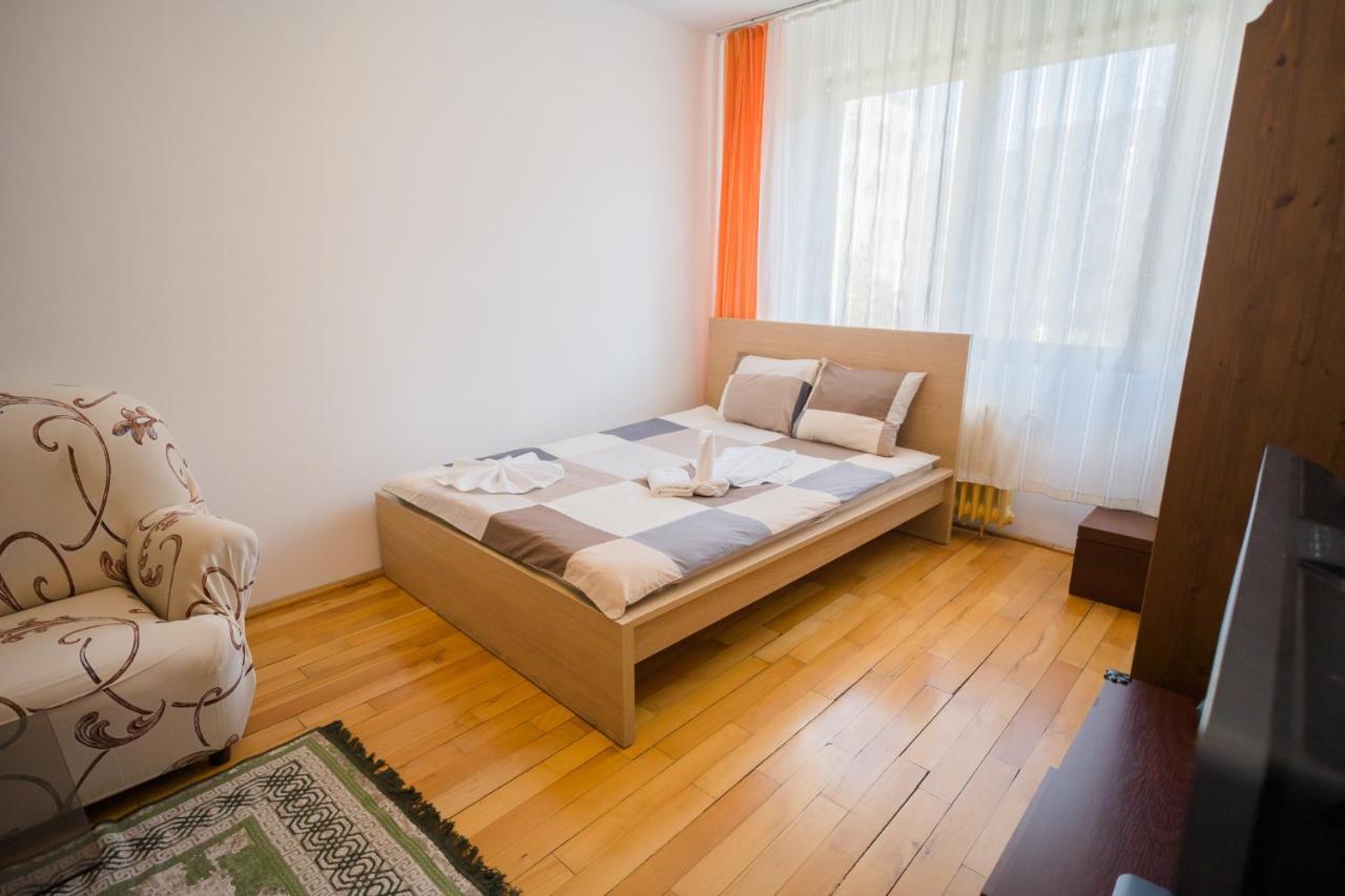 Rustic & Spacious 3Br Apartment Bucareste Exterior foto