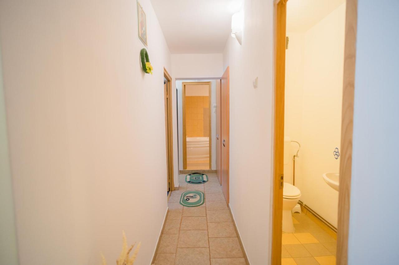 Rustic & Spacious 3Br Apartment Bucareste Exterior foto