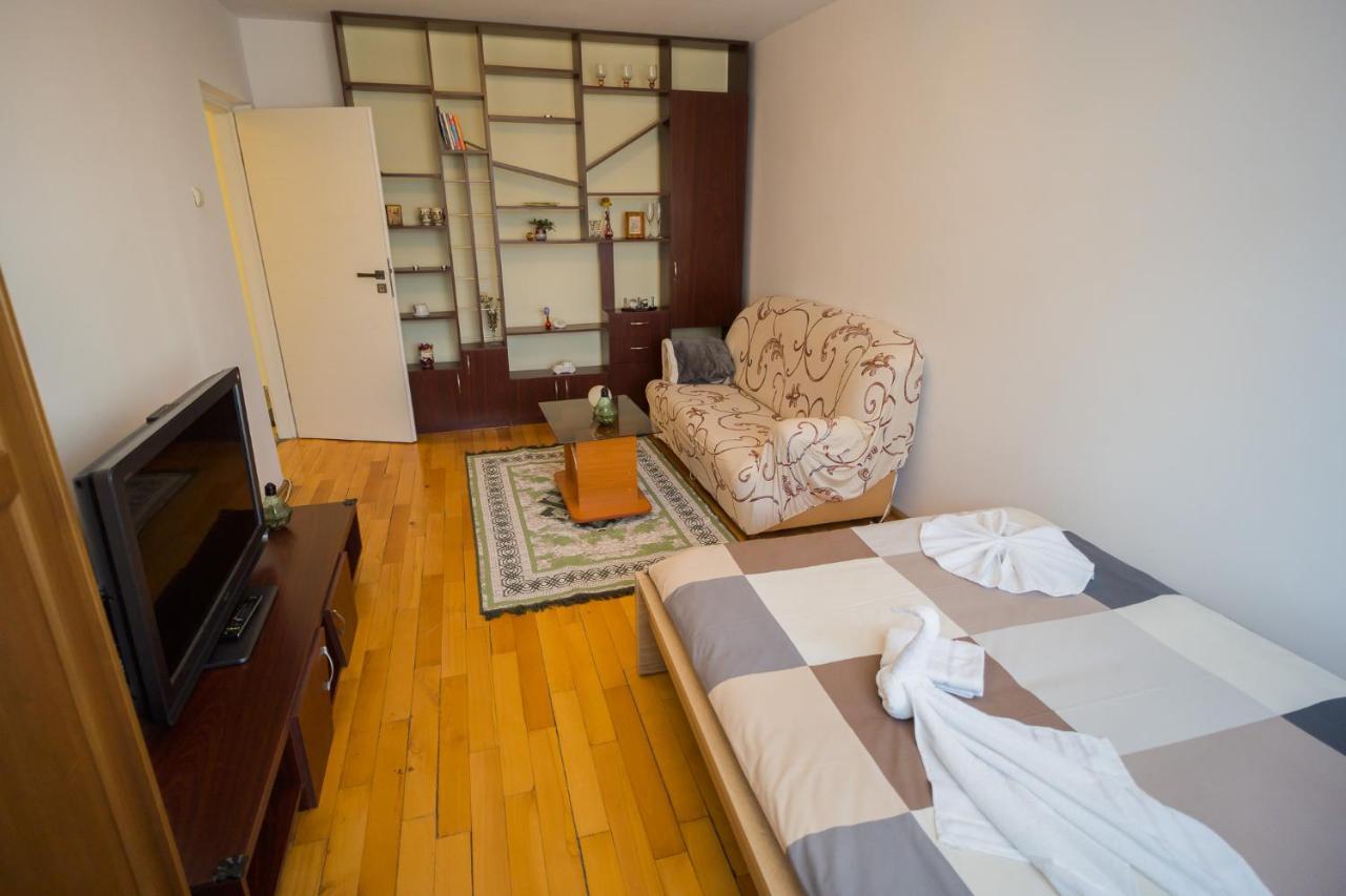 Rustic & Spacious 3Br Apartment Bucareste Exterior foto